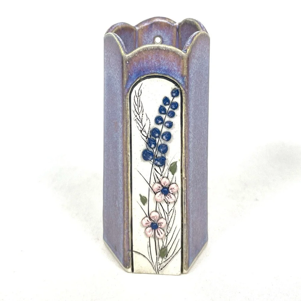 Donna Roberts Wild Rose Montana Pottery Bud Vase Wall‎ Pocket Iridescent Floral